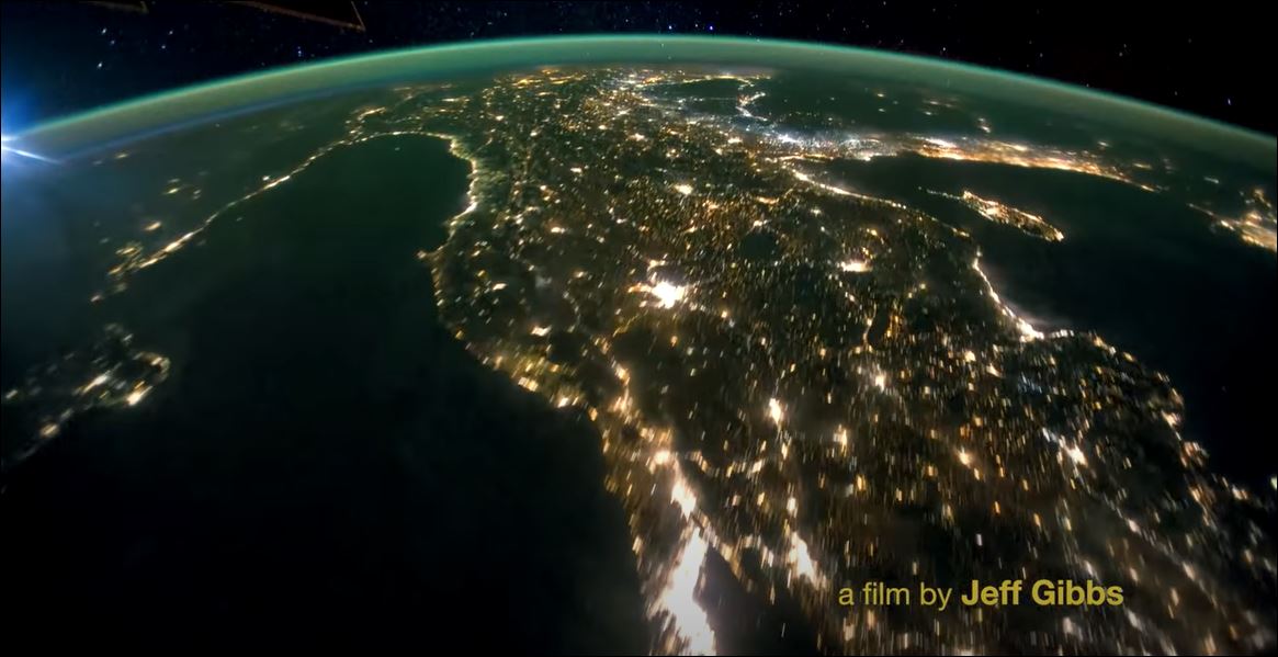 Picture of Earth from space at night